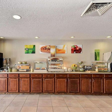 马丁斯堡北部春米尔斯优质酒店 外观 照片
